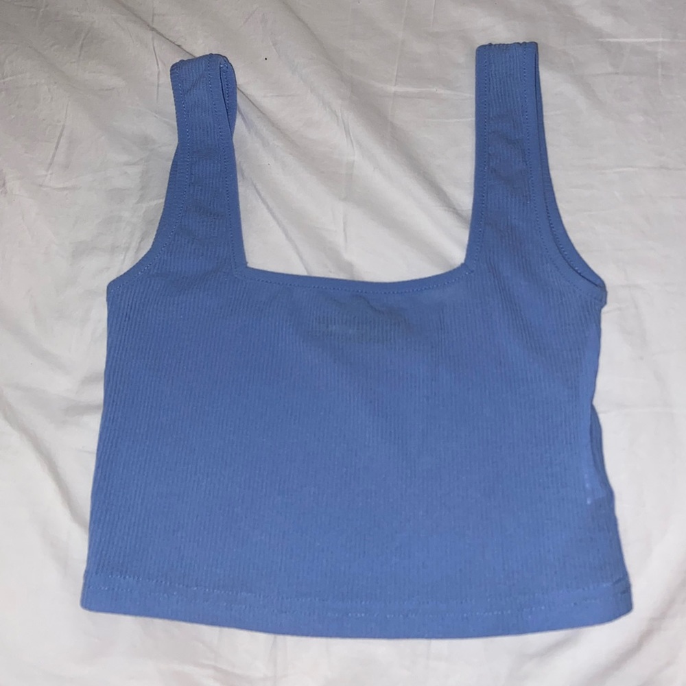 Blue cropped tank top